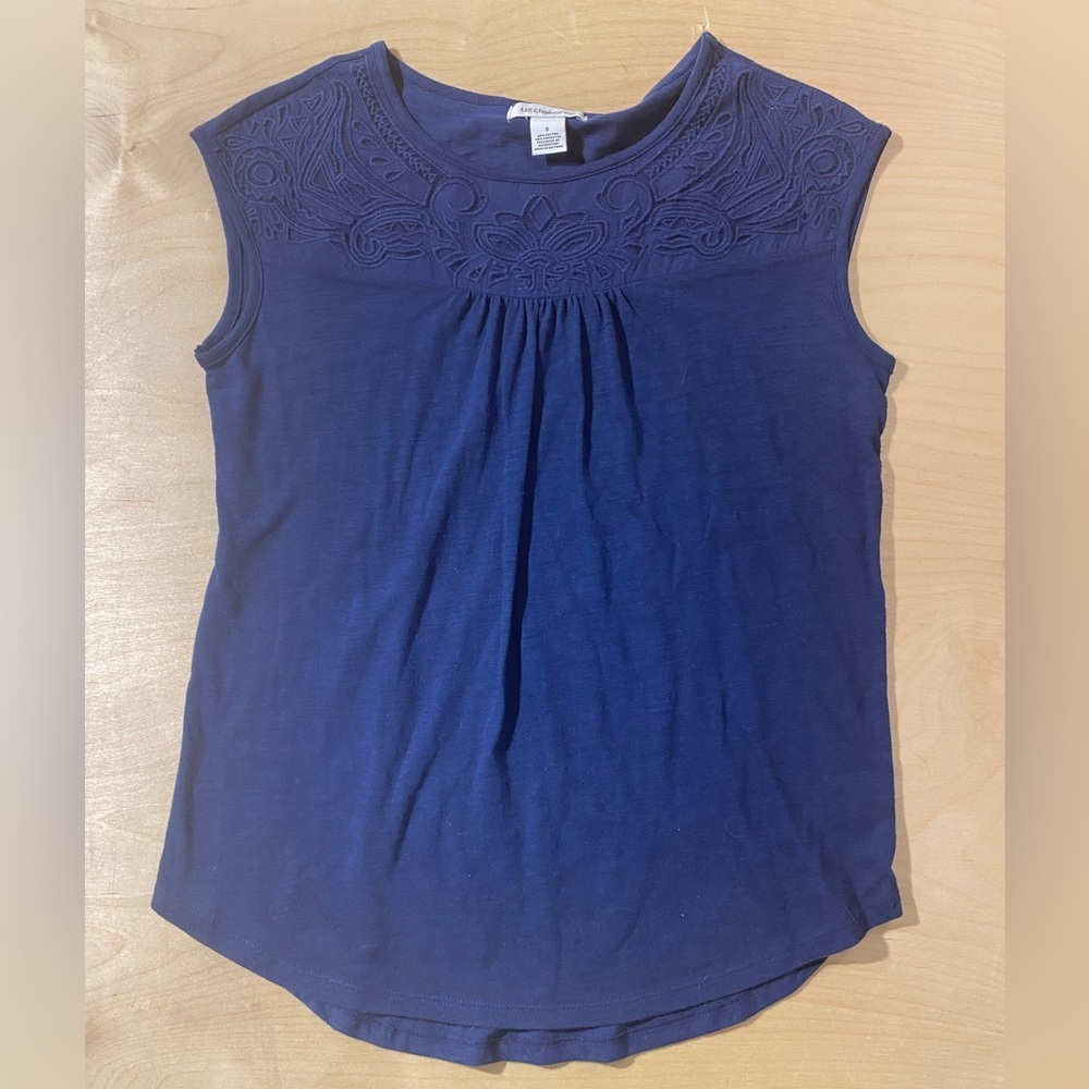 Liz Claiborne Navy Sleeveless Blouse Small (QS)